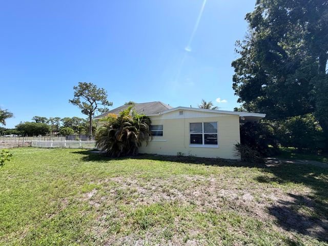 4905 Williams Road, Palm Beach Gardens, FL 33418