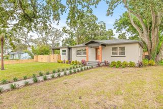 8719 N TEMPLE AVENUE, Tampa, FL 33617