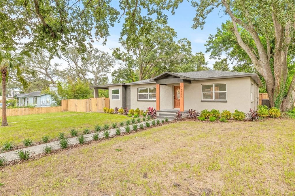 8719 N TEMPLE AVENUE, Tampa, FL 33617