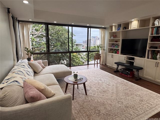 217 Prospect Street M1, Honolulu, HI 96813