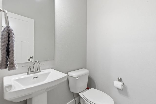 5375 S Twelve Oaks Road, Springfield, MO 65810