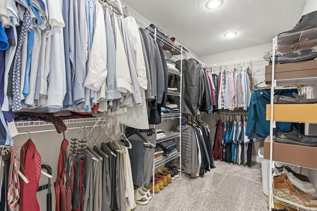 5375 S Twelve Oaks Road, Springfield, MO 65810