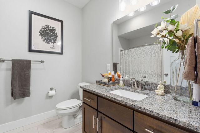 5375 S Twelve Oaks Road, Springfield, MO 65810