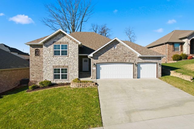 5375 S Twelve Oaks Road, Springfield, MO 65810