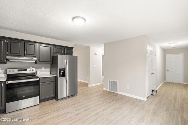 444 Hampton Rd, Brandenburg, KY 40108