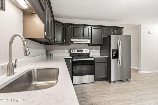 444 Hampton Rd, Brandenburg, KY 40108