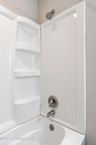 444 Hampton Rd, Brandenburg, KY 40108