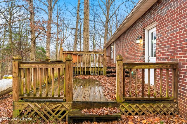 444 Hampton Rd, Brandenburg, KY 40108