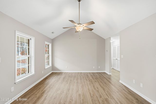 444 Hampton Rd, Brandenburg, KY 40108