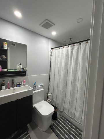 1390 E GOLFVIEW Drive, Pembroke Pines, FL 33026