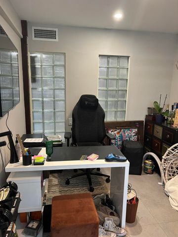 1390 E GOLFVIEW Drive, Pembroke Pines, FL 33026