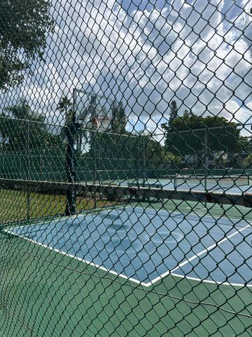 1390 E GOLFVIEW Drive, Pembroke Pines, FL 33026
