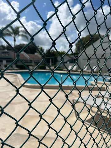 1390 E GOLFVIEW Drive, Pembroke Pines, FL 33026