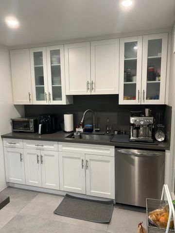 1390 E GOLFVIEW Drive, Pembroke Pines, FL 33026