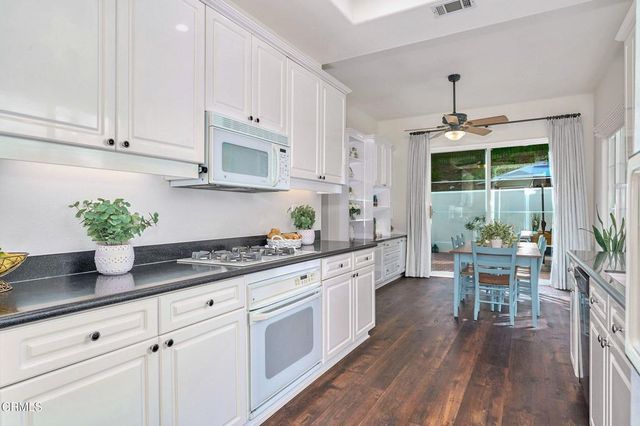 914 Corte Augusta, Camarillo, CA 93010