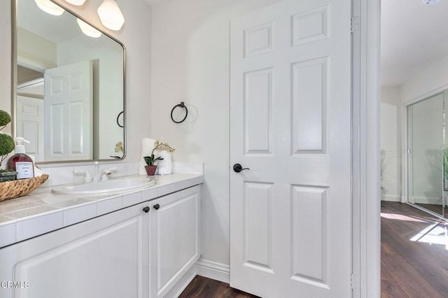 914 Corte Augusta, Camarillo, CA 93010