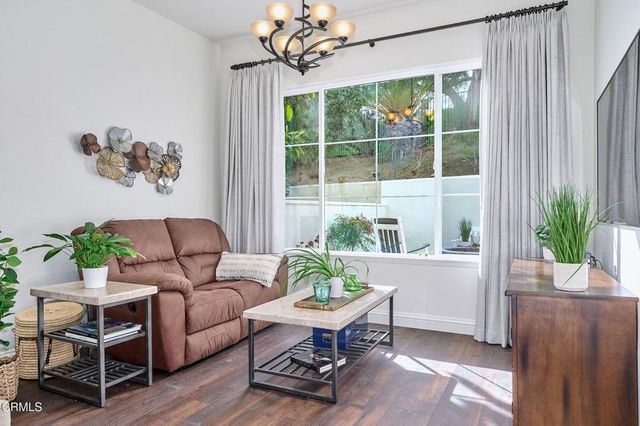 914 Corte Augusta, Camarillo, CA 93010