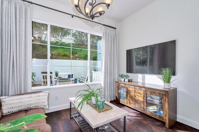 914 Corte Augusta, Camarillo, CA 93010