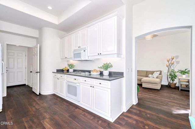 914 Corte Augusta, Camarillo, CA 93010