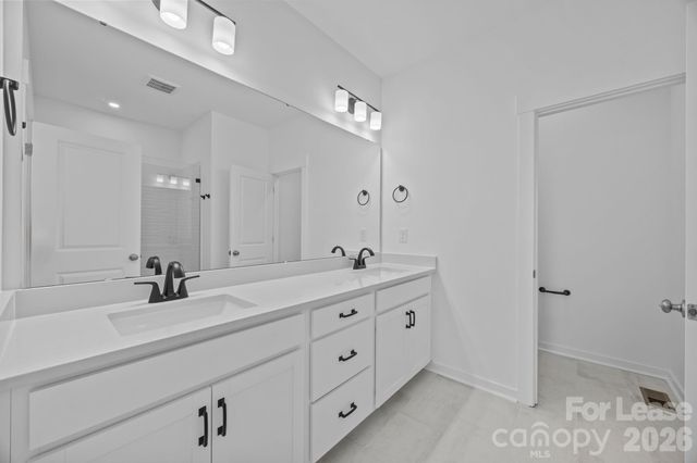 4332 Honeywalk Lane, Charlotte, NC 28278