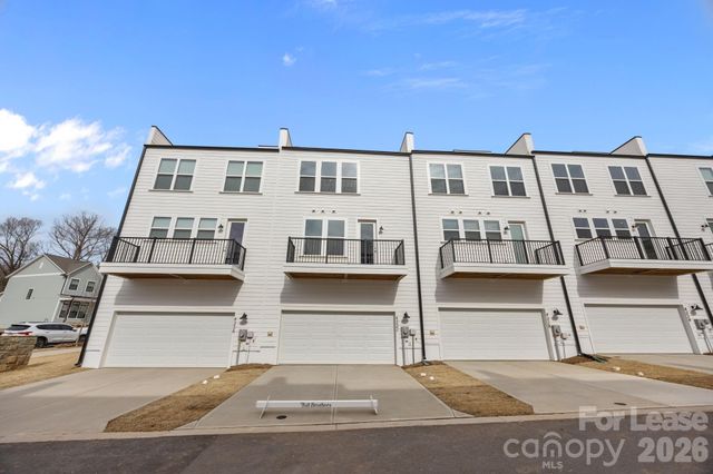 4332 Honeywalk Lane, Charlotte, NC 28278