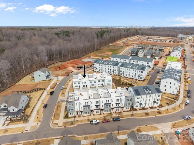 4332 Honeywalk Lane, Charlotte, NC 28278