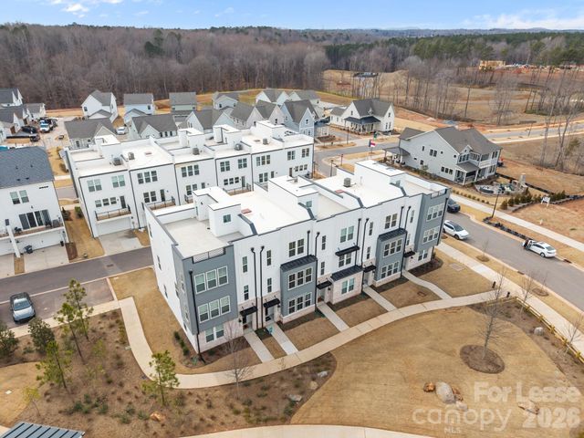 4332 Honeywalk Lane, Charlotte, NC 28278