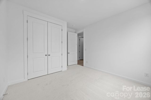 4332 Honeywalk Lane, Charlotte, NC 28278