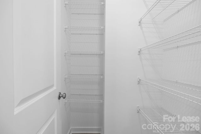 4332 Honeywalk Lane, Charlotte, NC 28278