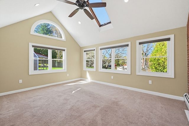 44 Clark St, Spencer, MA 01562