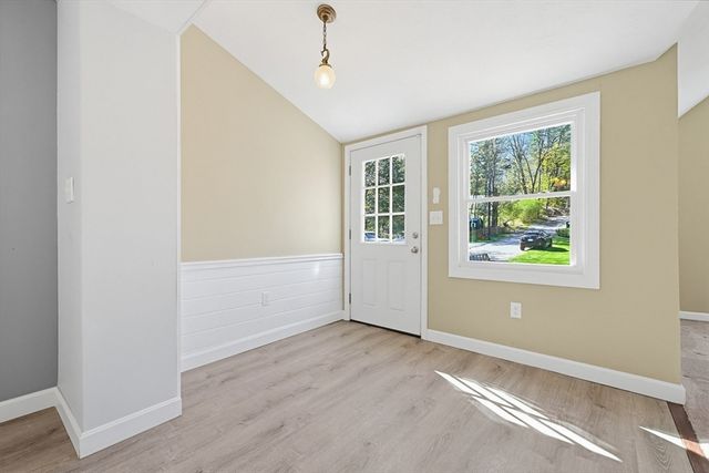 44 Clark St, Spencer, MA 01562