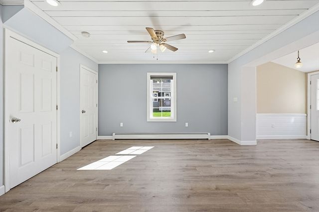44 Clark St, Spencer, MA 01562