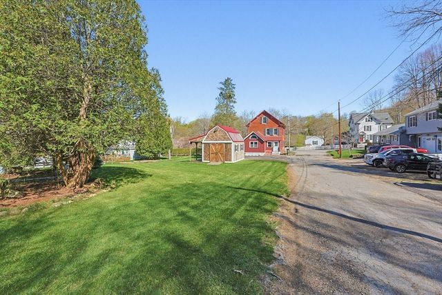 44 Clark St, Spencer, MA 01562