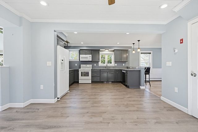 44 Clark St, Spencer, MA 01562