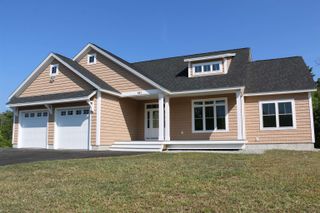 441 Blane Circle # 12, Pembroke, NH 03275