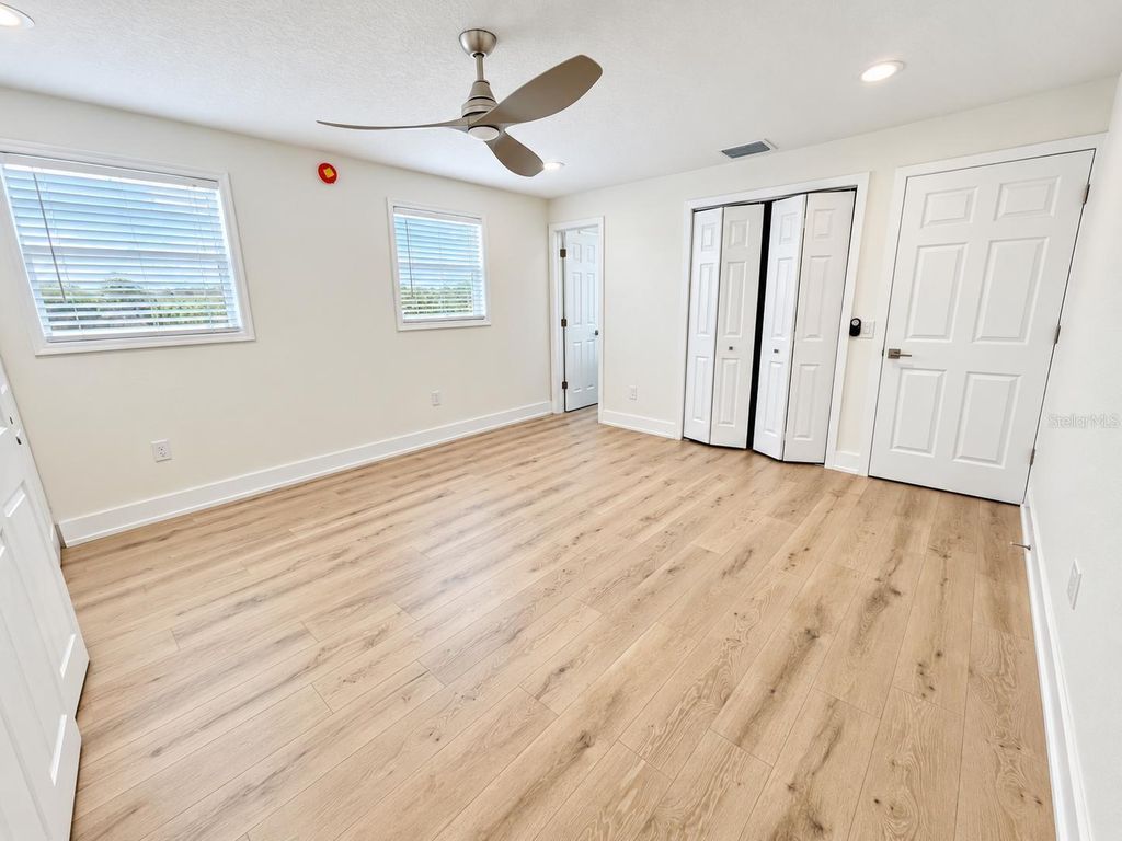 Image 21 of property listing at 8512 SUNBEAM LANE, Tampa, FL 33615