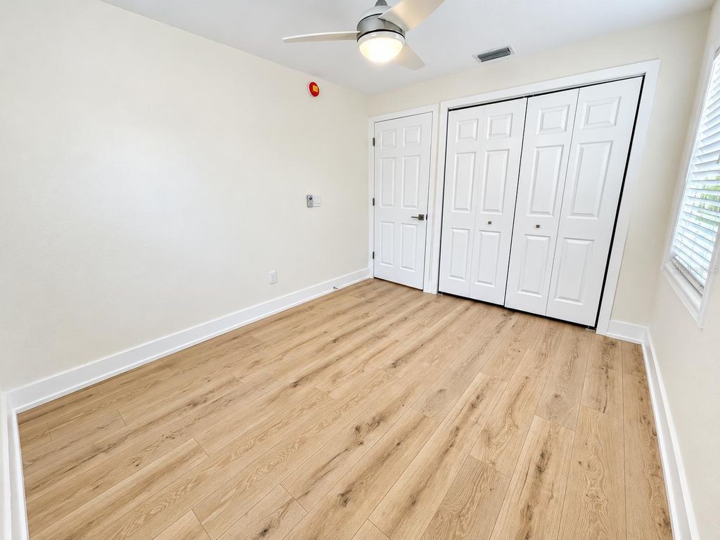Image 23 of property listing at 8512 SUNBEAM LANE, Tampa, FL 33615