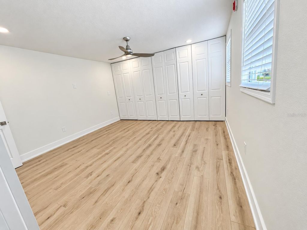 Image 27 of property listing at 8512 SUNBEAM LANE, Tampa, FL 33615