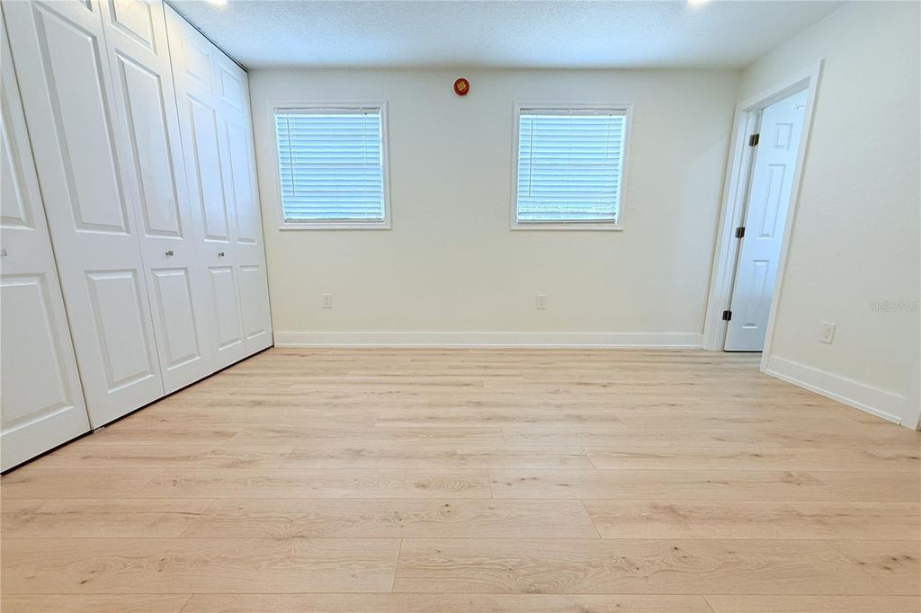 Image 28 of property listing at 8512 SUNBEAM LANE, Tampa, FL 33615