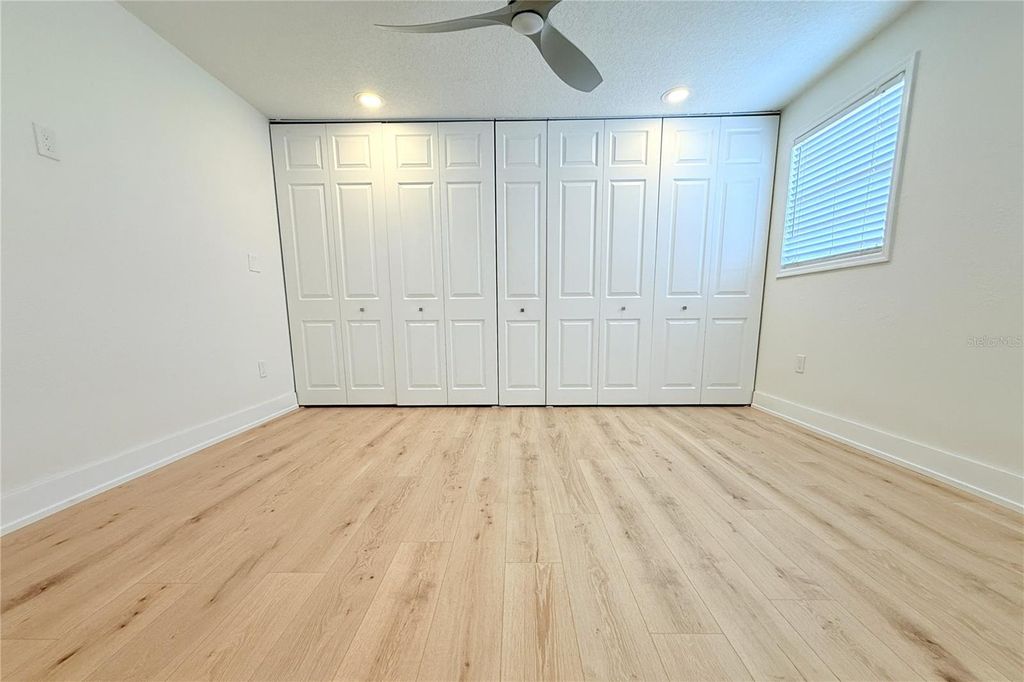 Image 32 of property listing at 8512 SUNBEAM LANE, Tampa, FL 33615