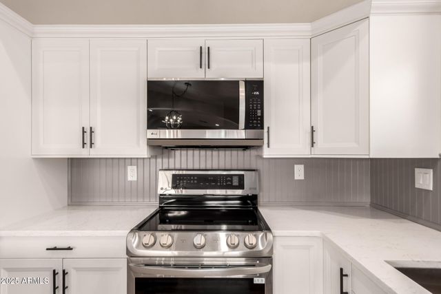 21977 N VAN LOO Drive, Maricopa, AZ 85138