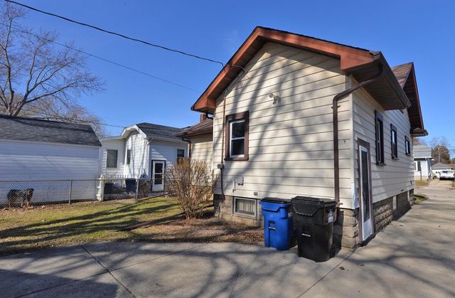 2211 Rupert BOULEVARD, Racine, WI 53405