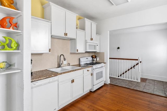 1309 Ursuline St, Galveston, TX 77550