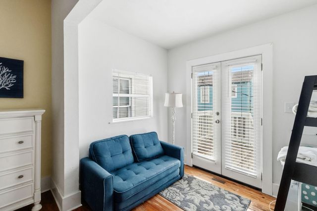 1309 Ursuline St, Galveston, TX 77550