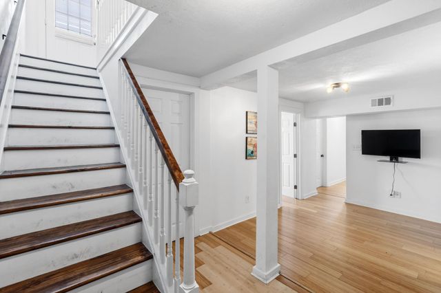 1309 Ursuline St, Galveston, TX 77550