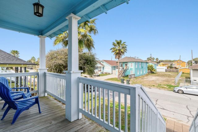 1309 Ursuline St, Galveston, TX 77550