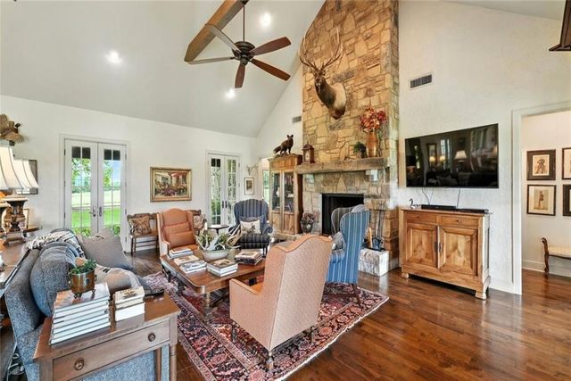 705 Antioch Road, Paige, TX 78659