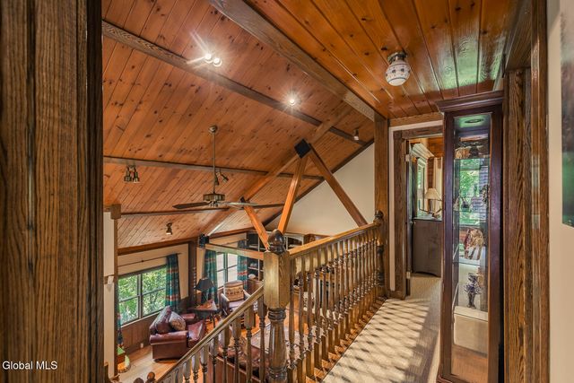 1532 S Shore Road, Edinburg, NY 12835