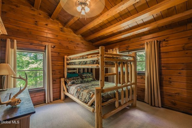 1532 S Shore Road, Edinburg, NY 12835