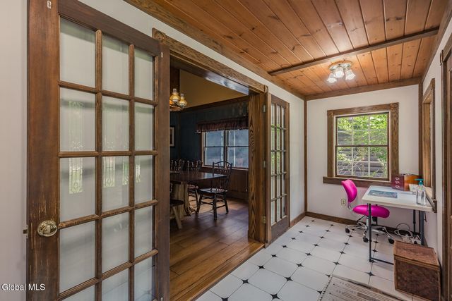 1532 S Shore Road, Edinburg, NY 12835